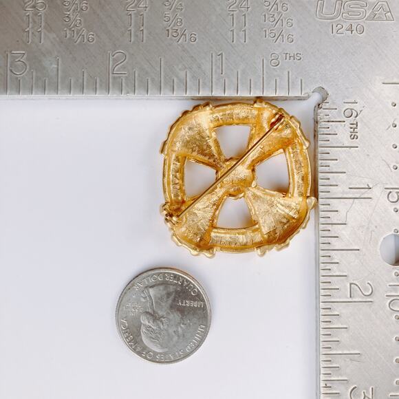 Vintage Matte Gold Tone Ribbon Knot Brooch 1970s 1980s Bold Statement Pin - Picture 9 of 11